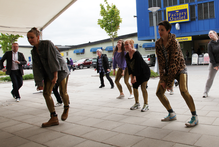 Dansbussen, Vingåkers Factory Outlet 2011
