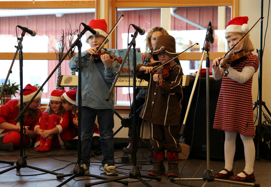 Läppe julmarknad, Hjälmargården 2011